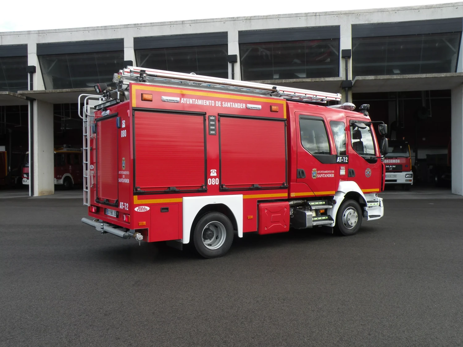 Vehículos contraincendios Autobomba urbano